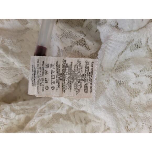 Free People SZ S Lace Sheer Top 3/4 Sleeve Ruffled Crochet White Oversize Boxy - Picture 8 of 9